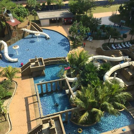 Cozy Swiss Garden Beach Resort Residence Kampung Sungai Karang Buitenkant foto