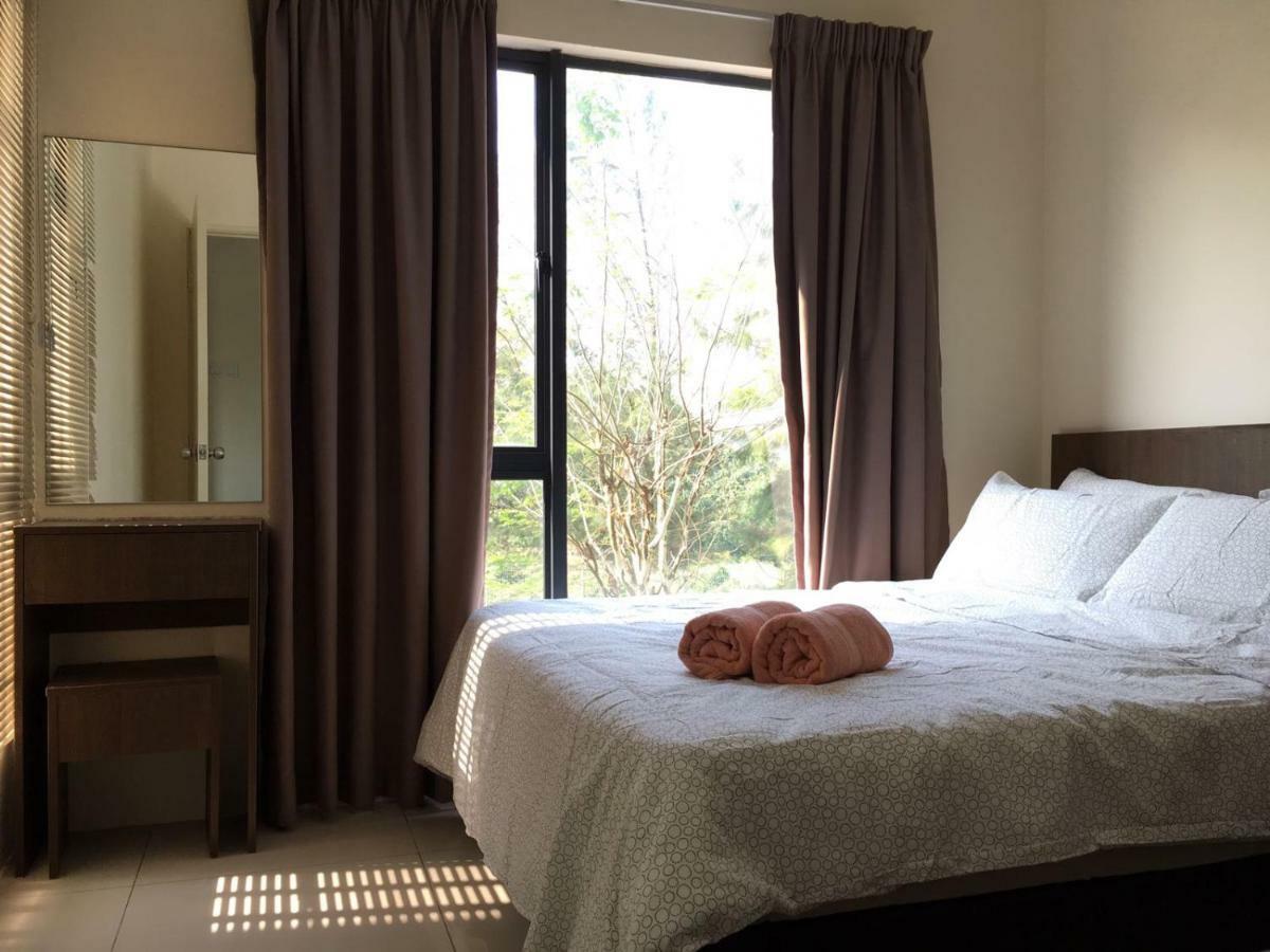 Cozy Swiss Garden Beach Resort Residence Kampung Sungai Karang Buitenkant foto