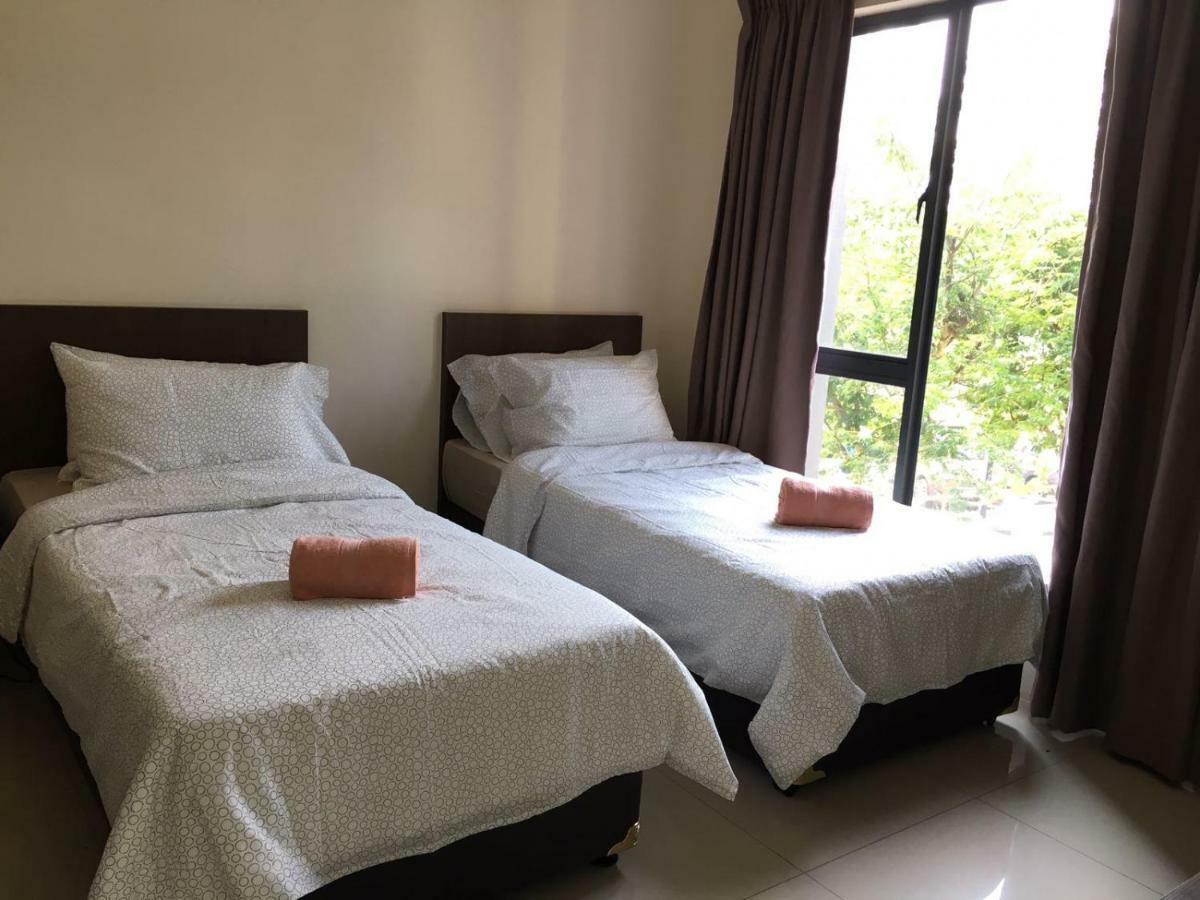 Cozy Swiss Garden Beach Resort Residence Kampung Sungai Karang Buitenkant foto