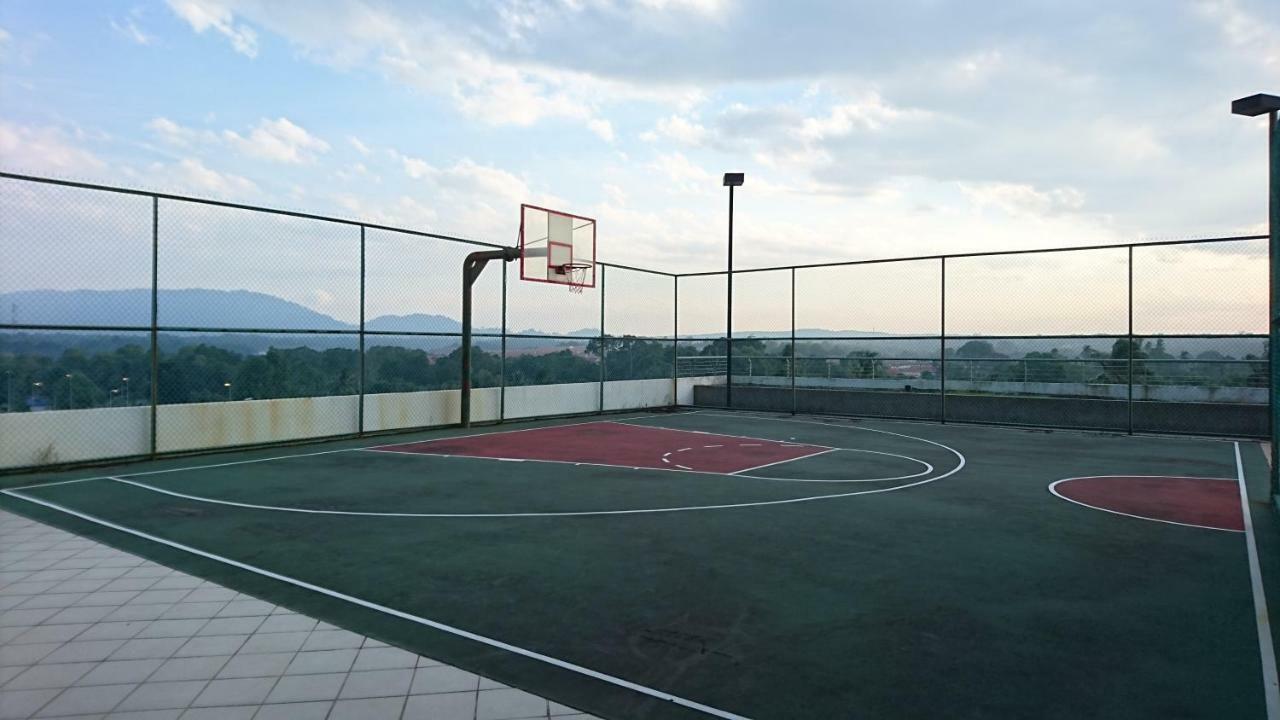 Cozy Swiss Garden Beach Resort Residence Kampung Sungai Karang Buitenkant foto